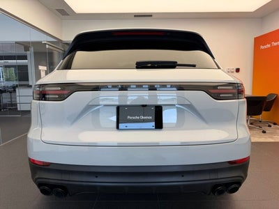 2022 Porsche Cayenne Base