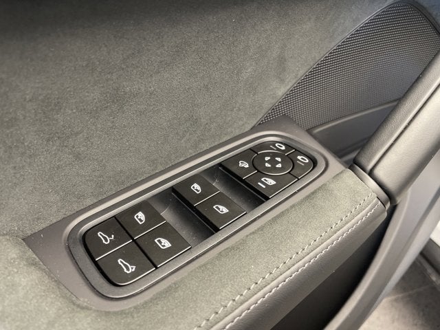 2026 Porsche Cayenne GTS