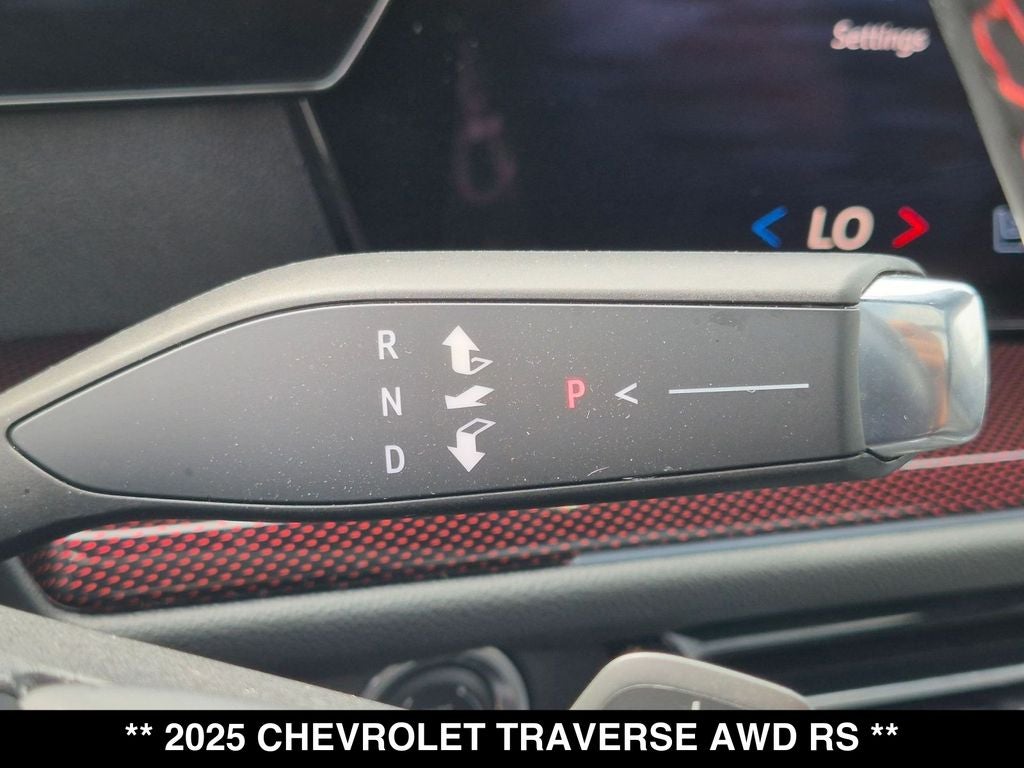 2025 Chevrolet Traverse RS