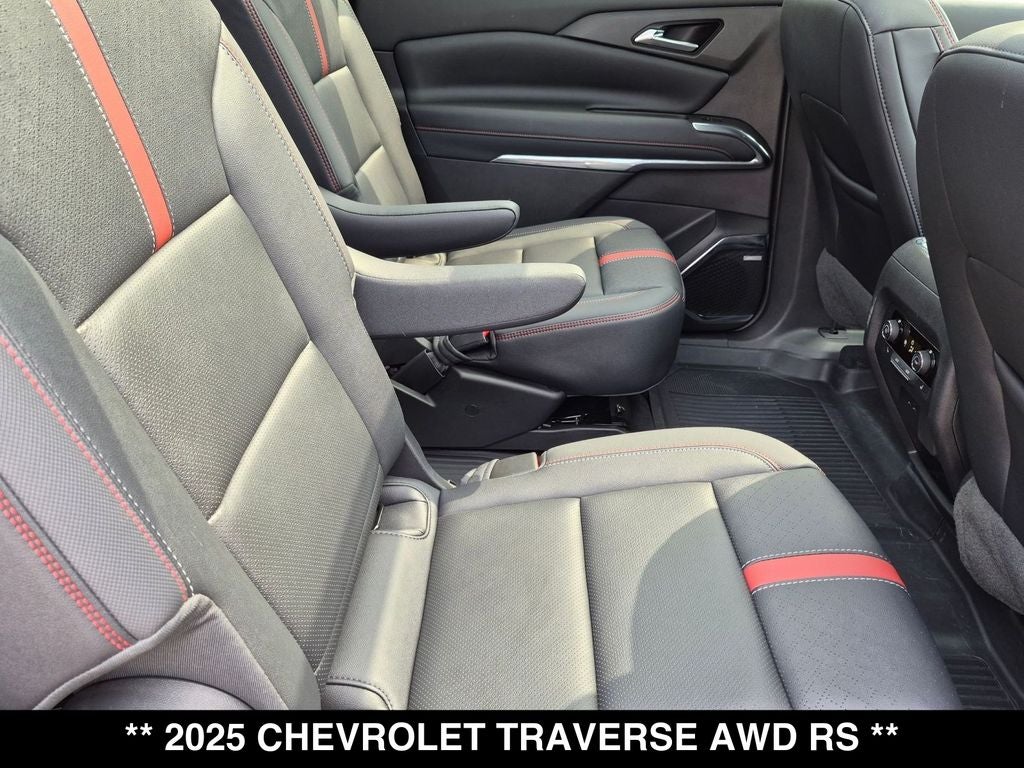 2025 Chevrolet Traverse RS