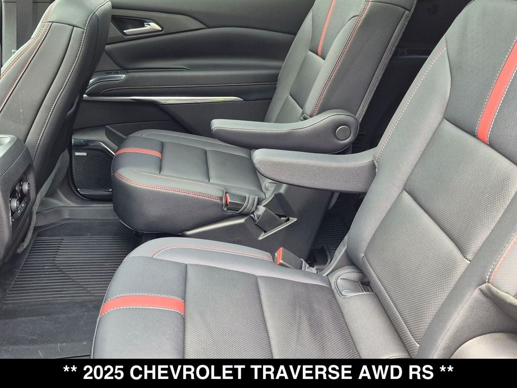 2025 Chevrolet Traverse RS