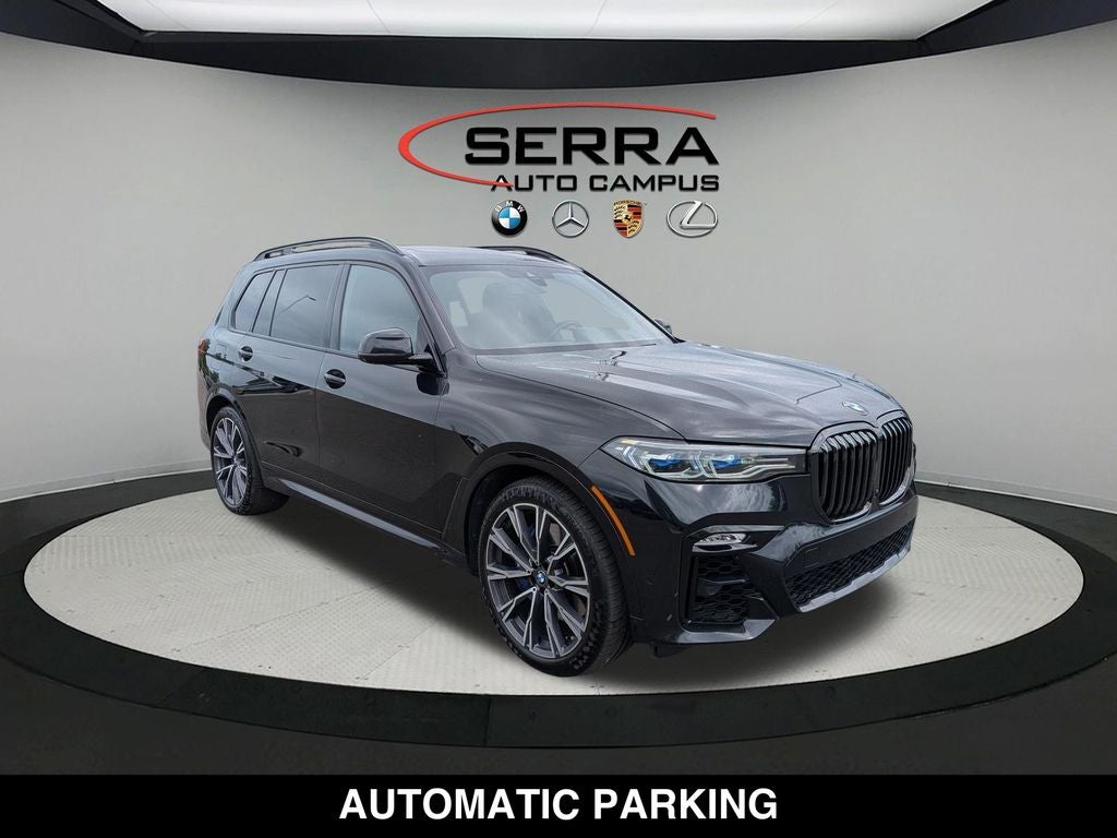 2022 BMW X7 M50i
