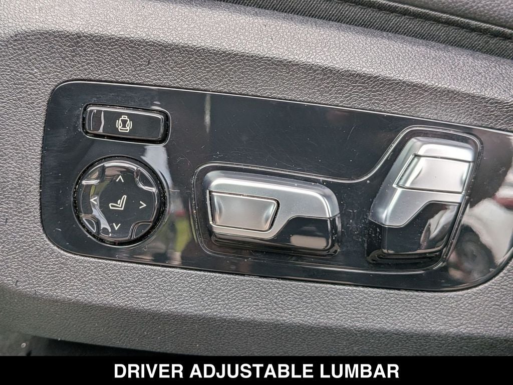 2022 BMW X7 M50i