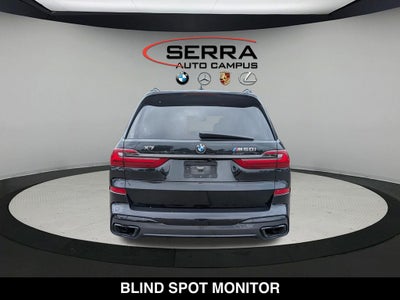 2022 BMW X7 M50i