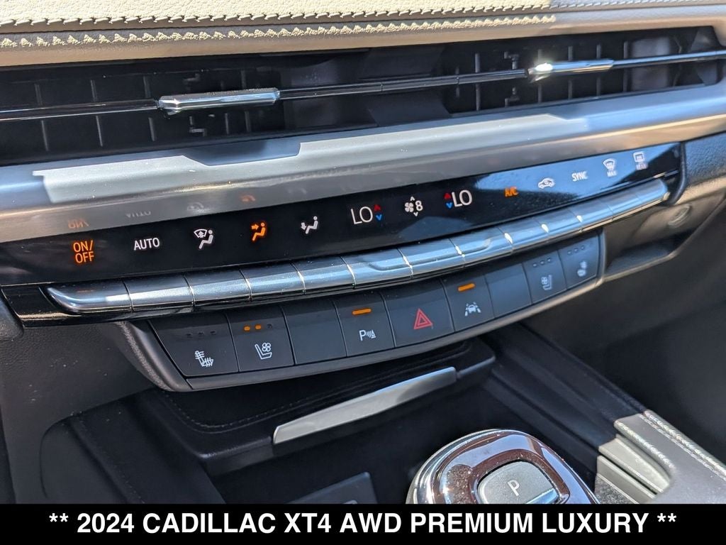 2024 Cadillac XT4 Premium Luxury