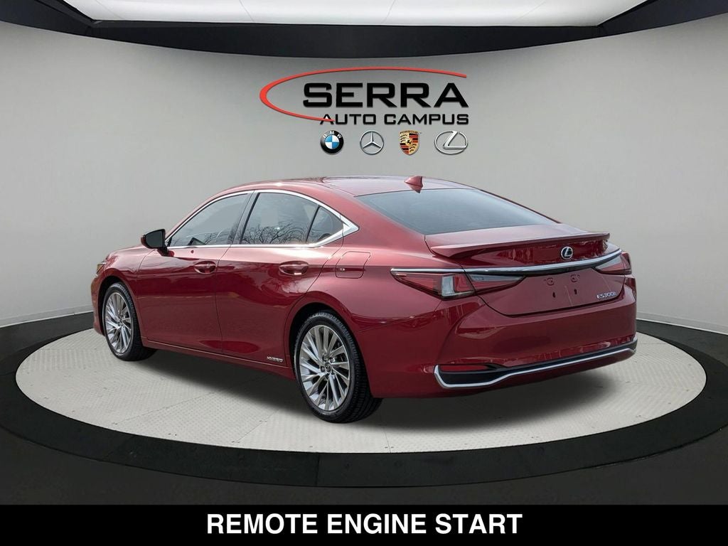 2020 Lexus ES 300h Luxury