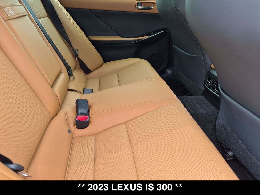 2023 Lexus IS 300