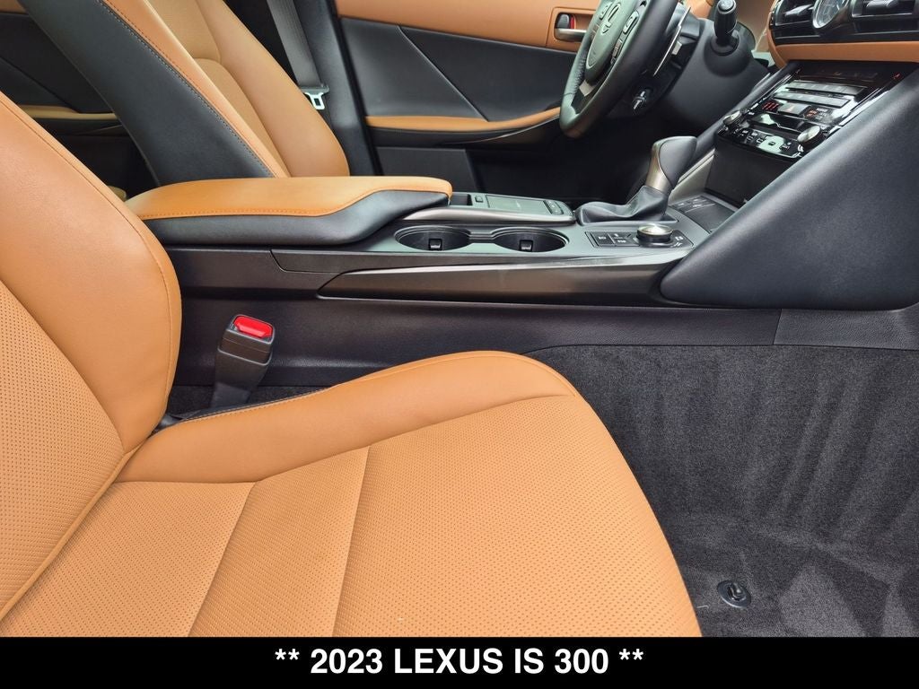 2023 Lexus IS 300