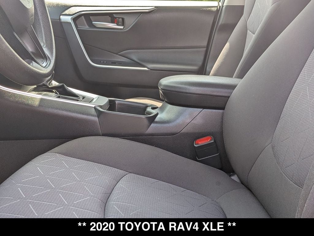 2020 Toyota RAV4 XLE