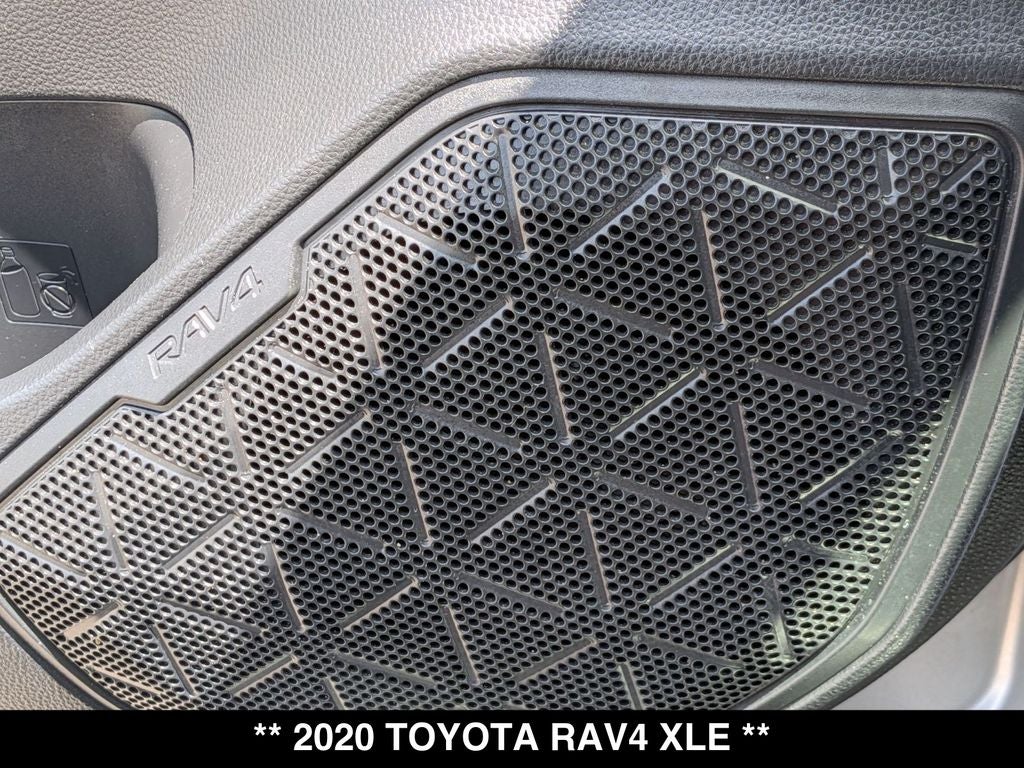 2020 Toyota RAV4 XLE