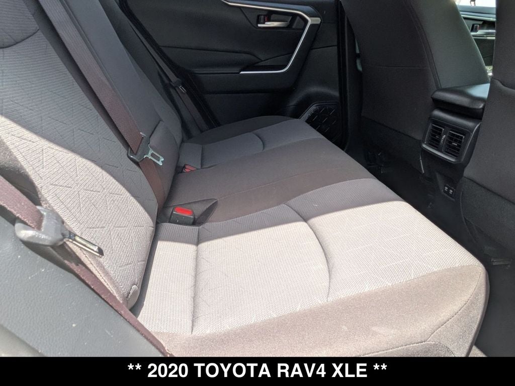 2020 Toyota RAV4 XLE