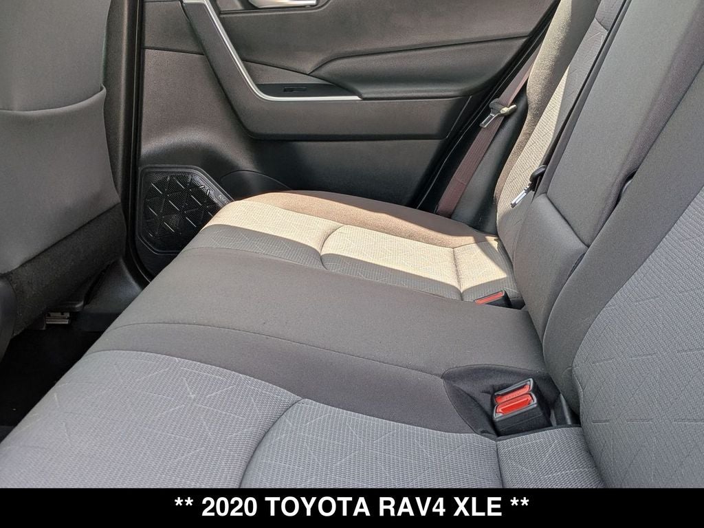 2020 Toyota RAV4 XLE