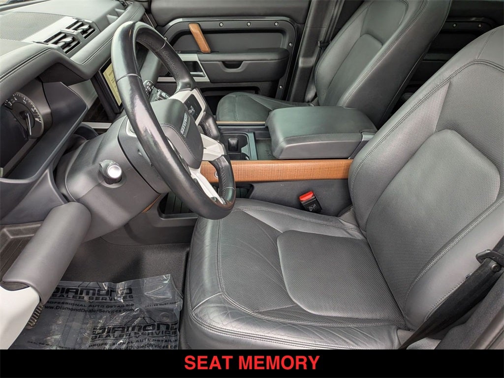 2023 Land Rover Defender 110 SE