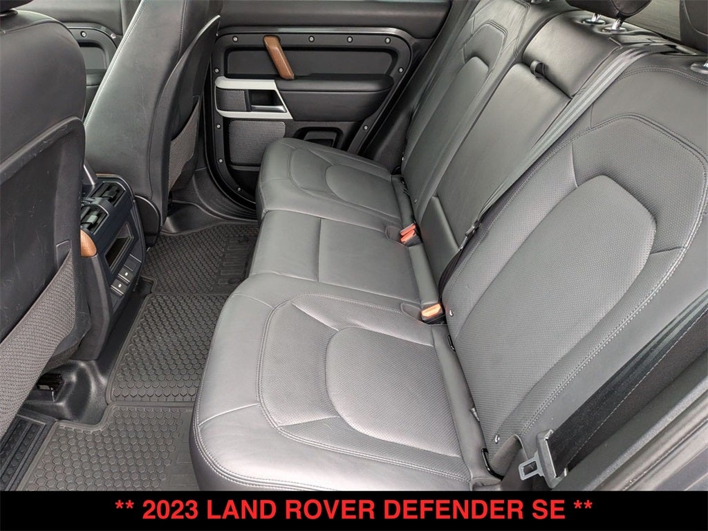 2023 Land Rover Defender 110 SE