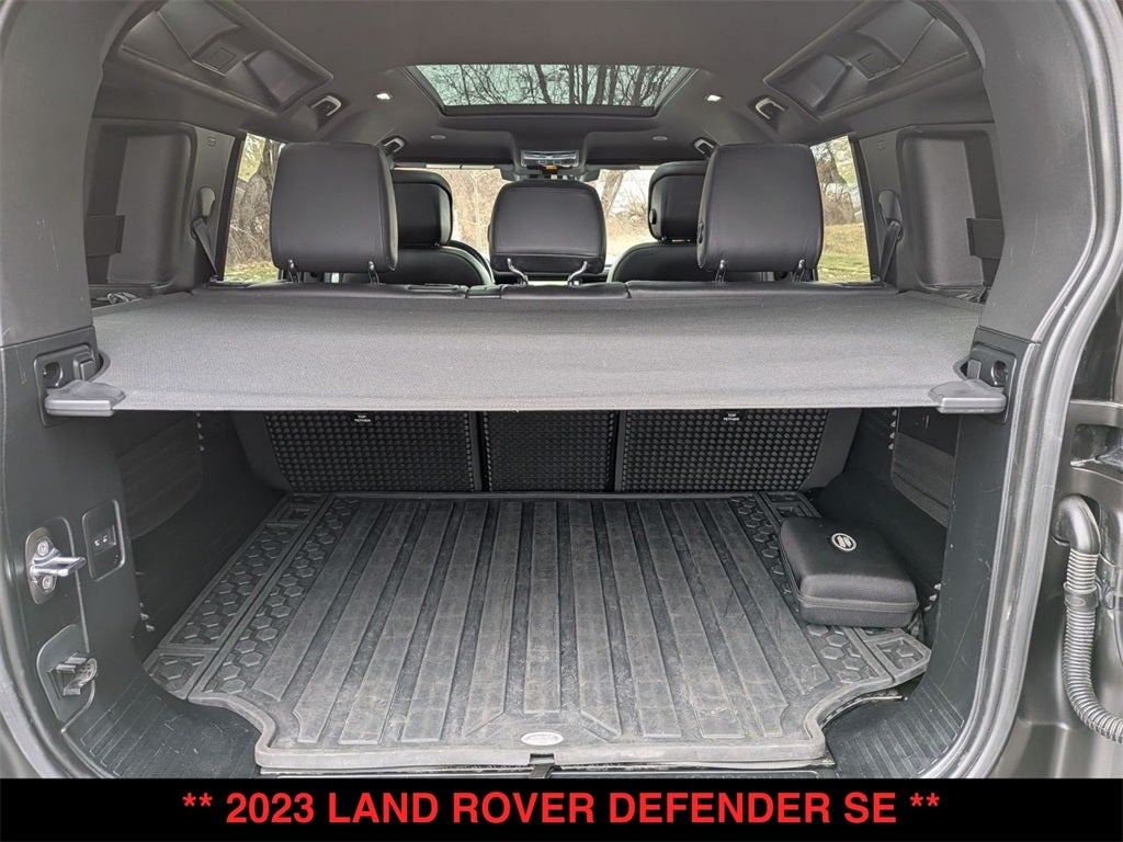 2023 Land Rover Defender 110 SE
