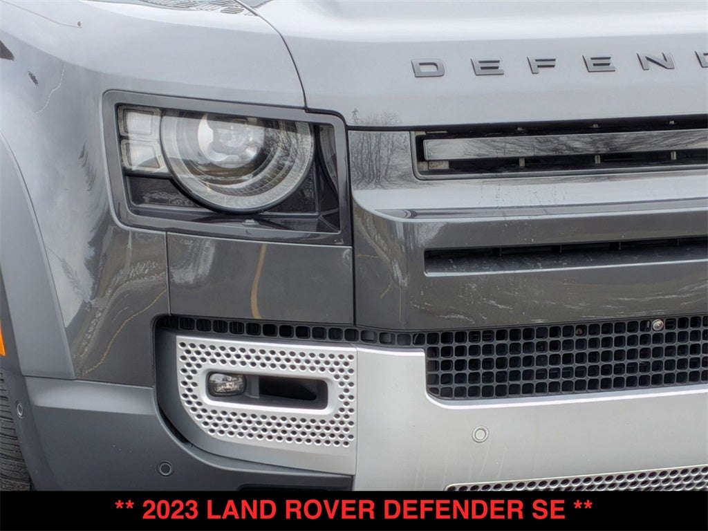 2023 Land Rover Defender 110 SE