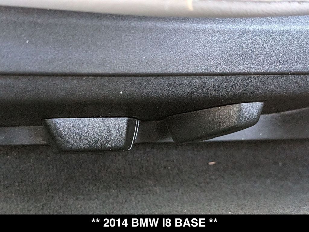 2014 BMW i8 Base