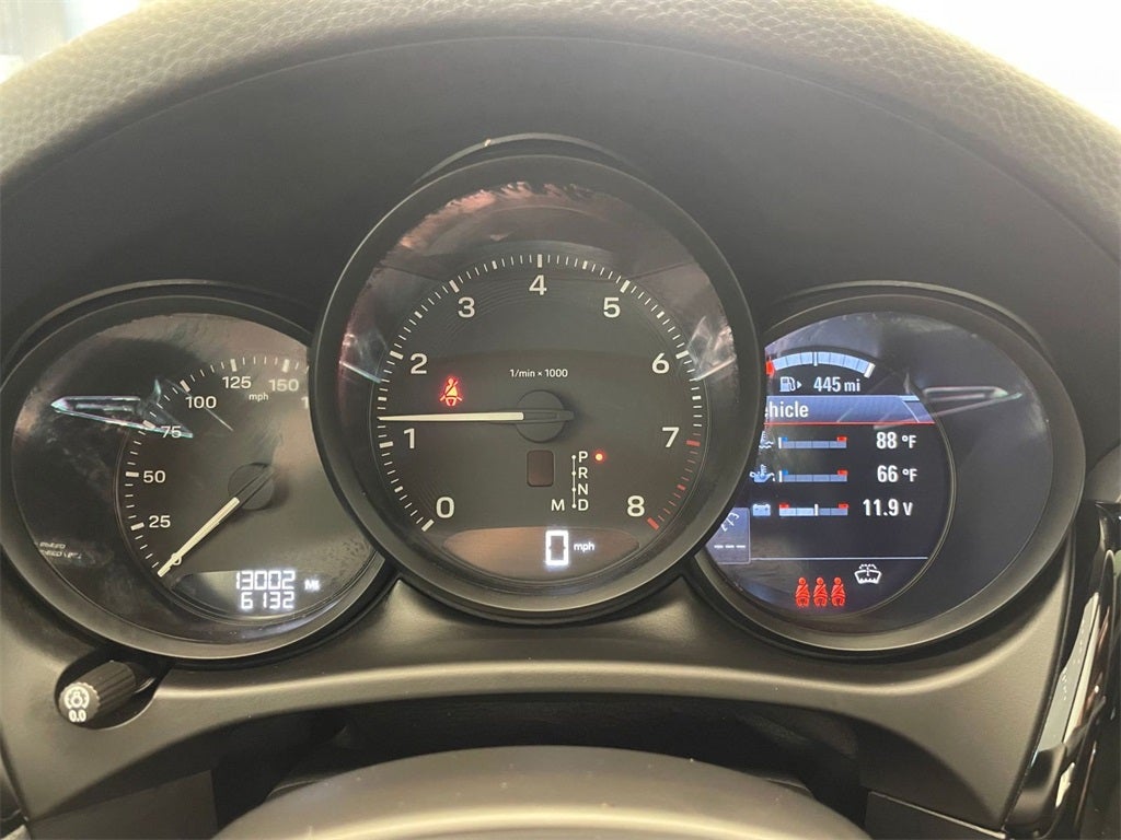 2025 Porsche Macan Base