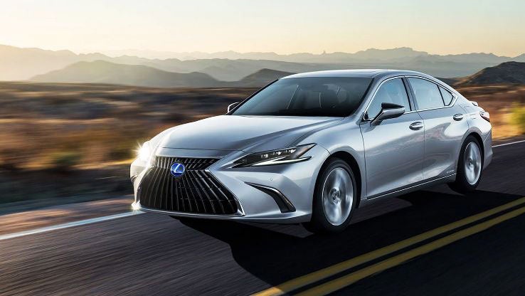 Serra Lexus Lansing in Okemos MI